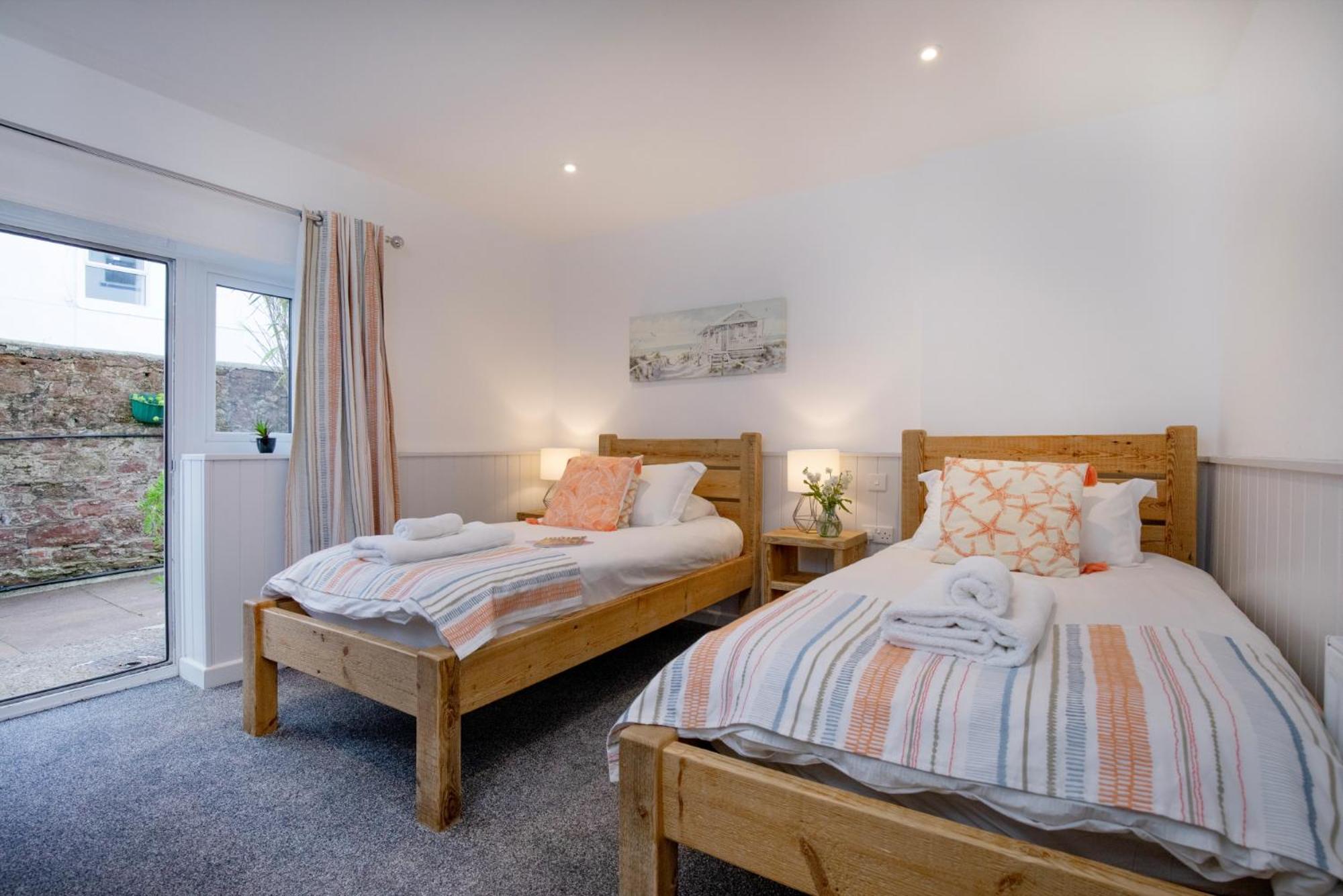Sunnybeach Holiday Apartments ペイントン エクステリア 写真