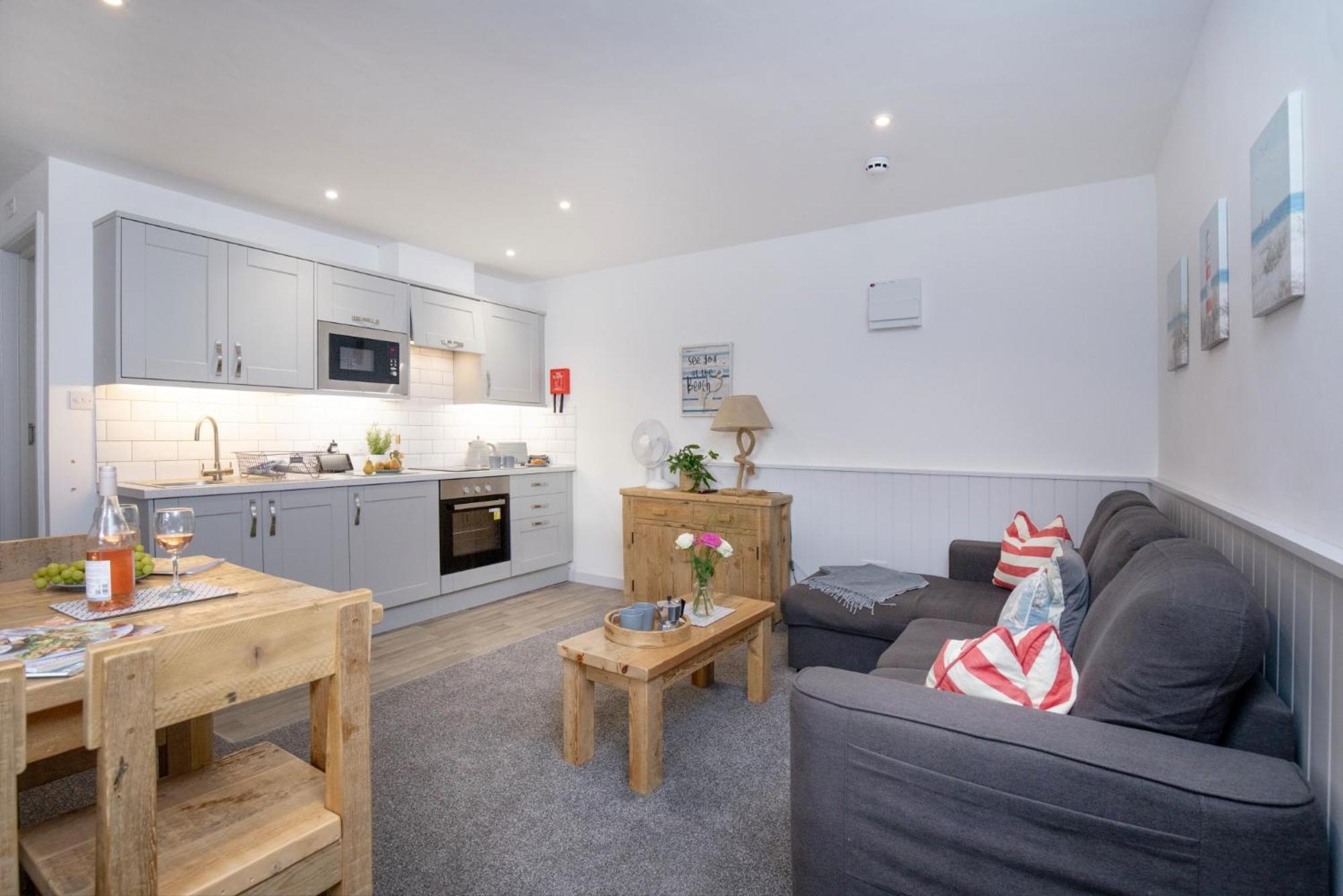 Sunnybeach Holiday Apartments ペイントン エクステリア 写真